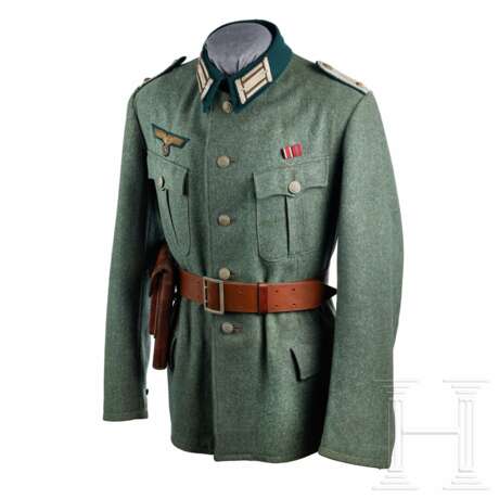 A Land-Based Officer Tunic - photo 1