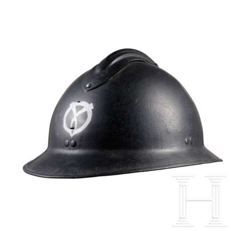 Stahlhelm M 26 Adrian mit Vichy-Emblem, 1940 - 1944 - photo 1