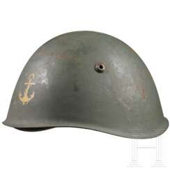 Stahlhelm M 33 der Regia Marina