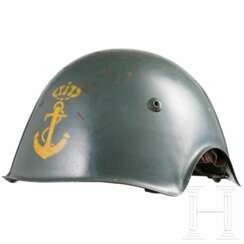 Stahlhelm M 33 für Funker der Regia Marina