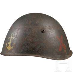 Stahlhelm M 33 der Decima Flottiglia MAS