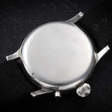 LONGINES, REF. 5824, A RARE AND UNUSUAL STEEL SINGLE BUTTON FLYBACK CHRONOGRAPH WRISTWATCH - фото 2