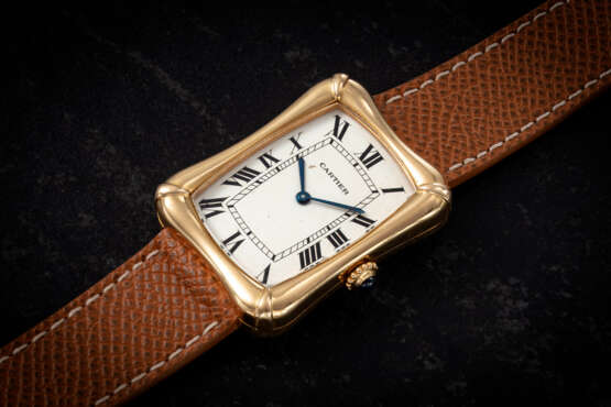 CARTIER, BAMBOO COUSSIN, AN UNUSUAL GOLD MANUAL-WINDING RECTANGULAR WRISTWATCH - фото 1