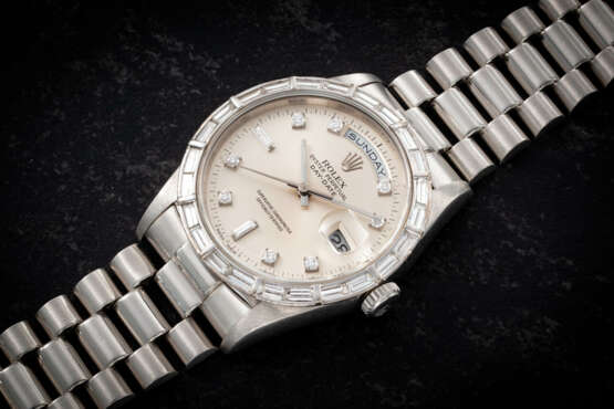 ROLEX, DAY-DATE REF. 18366, AN ATTRACTIVE PLATINUM AND DIAMOND SET AUTOMATIC WRISTWATCH - фото 1