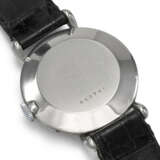 JAEGER-LECOULTRE. A RARE AND ATTRACTIVE STAINLESS STEEL TRIPLE CALENDAR WRISTWATCH WITH MOON PHASES AND BLACK DIAL - Foto 4