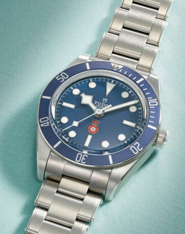 TUDOR. A DESIRABLE STAINLESS STEEL LIMITED EDITION AUTOMATIC WRISTWATCH WITH SWEEP CENTRE SECONDS AND BRACELET, MADE FOR THE PLATINUM JUBILEE ROYALTY AND SPECIALIST PROTECTION - Foto 2