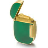 PATEK PHILIPPE. A RARE AND ATTRACTIVE 18K GOLD AND ENAMEL LIGHTER - photo 3