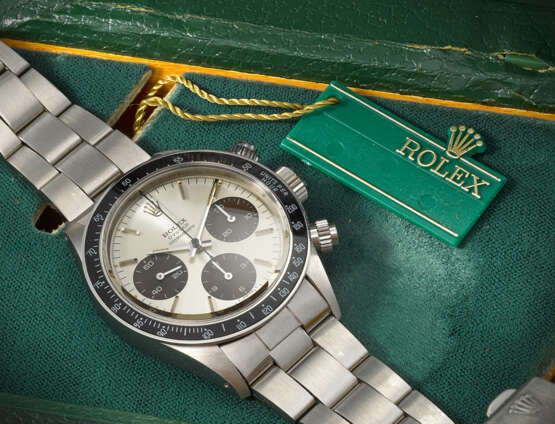 ROLEX. AN EXCEEDINGLY RARE AND IMPORTANT STAINLESS STEEL CHRONOGRAPH WRISTWATCH WITH TROPICAL REGISTERS AND BRACELET, MADE FOR THE SULTANATE OF OMAN - photo 3
