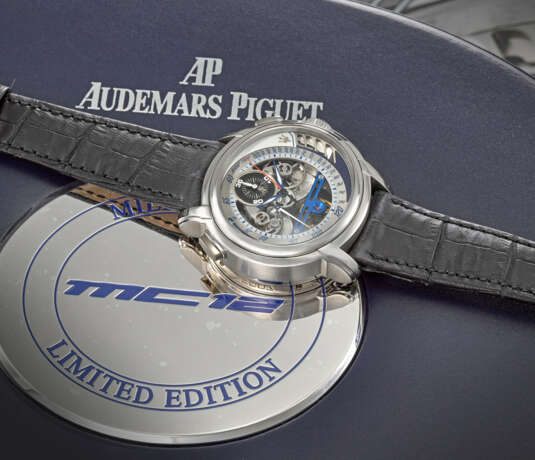 AUDEMARS PIGUET. A UNIQUE PLATINUM OVAL SEMI-SKELETONISED TOURBILLON CHRONOGRAPH WRISTWATCH WITH 10 DAY POWER RESERVE - Foto 3