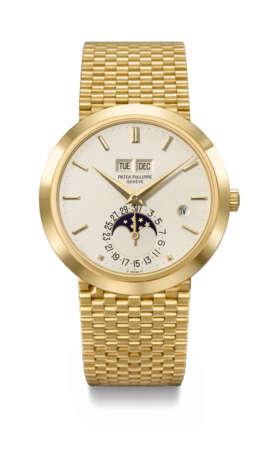 PATEK PHILIPPE. A VERY RARE AND ELEGANT 18K GOLD AUTOMATIC PERPETUAL CALENDAR WRISTWATCH WITH MOON PHASES, LEAP YEAR INDICATION AND BRACELET - фото 1