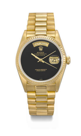 ROLEX. A RARE AND ATTRACTIVE 18K GOLD AUTOMATIC WRISTWATCH WITH SWEEP CENTRE SECONDS, DAY, DATE, ONYX DIAL AND BRACELET - фото 1