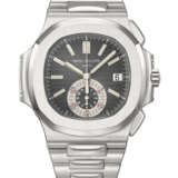 PATEK PHILIPPE. AN ATTRACTIVE STAINLESS STEEL AUTOMATIC FLYBACK CHRONOGRAPH WRISTWATCH WITH DATE AND BRACELET - photo 1