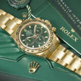 ROLEX. AN ATTRACTIVE AND COVETED 18K GOLD AUTOMATIC CHRONOGRAPH WRISTWATCH WITH BRACELET - фото 3