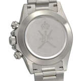 ROLEX. A VERY RARE STAINLESS STEEL AUTOMATIC CHRONOGRAPH WRISTWATCH WITH BRACELET, MADE FOR THE SULTANATE OF OMAN - Foto 4