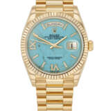 ROLEX. A RARE AND HIGHLY ATTRACTIVE 18K GOLD AND DIAMOND-SET AUTOMATIC WRISTWATCH WITH SWEEP CENTRE SECONDS, DAY, DATE, TURQUOISE DIAL AND BRACELET - photo 1