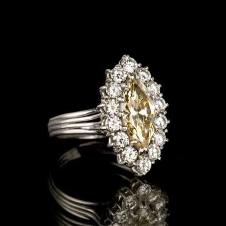 Fancy Diamant-Ring mit Brillanten. - photo 2