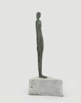 Dagmar Riese (Kiel 1953). Stehende Frau.