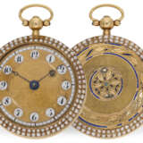 Taschenuhr: attraktive Gold/Emaille-Spindeluhr mit 2-reihigem Perlenbesatz, ca. 1800 - фото 1