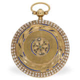 Taschenuhr: attraktive Gold/Emaille-Spindeluhr mit 2-reihigem Perlenbesatz, ca. 1800 - photo 3