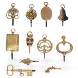 Uhrenschlüssel: kleine Sammlung seltener, goldener Spindeluhrenschlüssel, ca.1750-1850 - фото 1