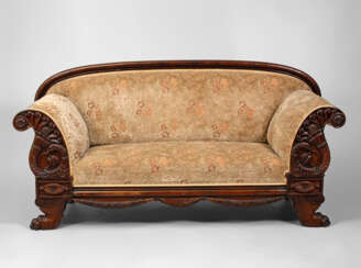 Großes Biedermeier-Sofa.