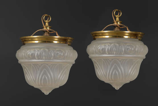 Paar französische Deckenlampen. - фото 1