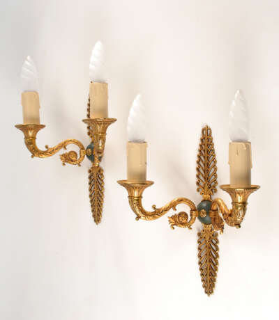 Paar Wandlampen in Empire-Form. - photo 1