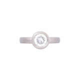 Solitaire ring with diamond of ca. 1,26 ct (hallmarked), - фото 2