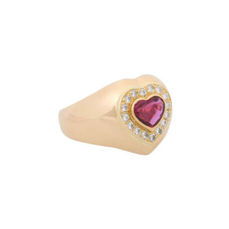 Heart ring with ruby entourage of diamonds total ca. 0,15 ct, - photo 1