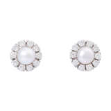 Earrings with pearls and 20 diamonds total ca. 0,9 ct, - фото 1