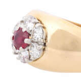 Ring with rosette of 1 ruby surrounded by diamonds total ca. 0,72 ct - photo 3