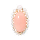 Brooch/pearl chain shortener with fine angel skin coral and pearls, - Foto 1