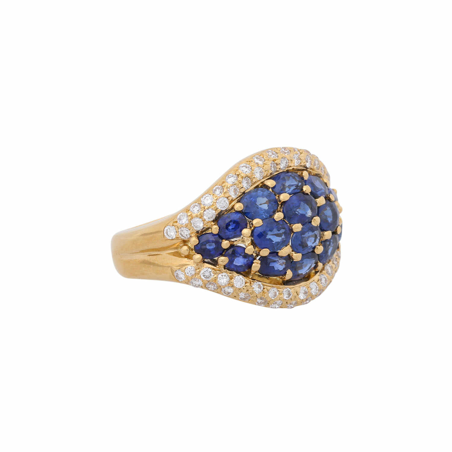 Ring with sapphires comp. ca. 2,6 ct and diamonds comp. ca. 0,4 ct,