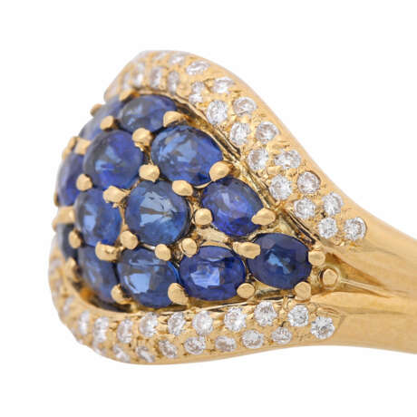 Ring with sapphires comp. ca. 2,6 ct and diamonds comp. ca. 0,4 ct, - photo 4