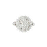 Rosette ring with diamonds total approx. 1.8 ct, - photo 2