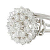 Rosette ring with diamonds total approx. 1.8 ct, - photo 5