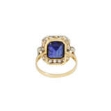 Ring with synthetic sapphire surrounded by diamond roses, - фото 4