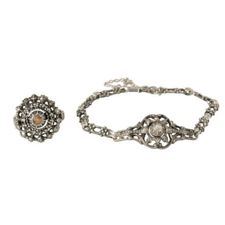 Set of ring and bracelet with diamond roses, total approx. 0.3 ct, - photo 2