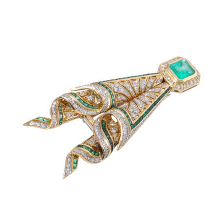 Brooch with emerald ca. 1,5 ct, emerald carrés and diamonds - photo 2