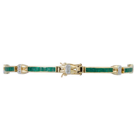 Bracelet with emerald carrés and diamonds total ca. 0,5 ct, - Foto 2