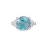 Ring with large turquoise blue zircon approx. 10 ct and diamonds - фото 2