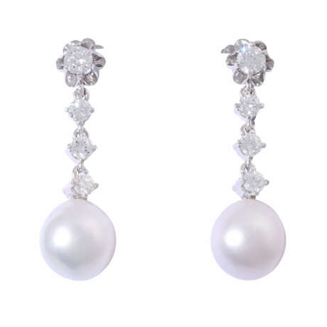 Pair of earrings with pearls and diamonds - фото 1
