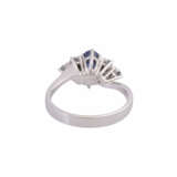 Ring with sapphire and diamonds - фото 4