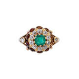 Ring with emerald and diamonds - фото 2