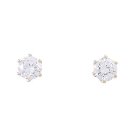 Pair of stud earrings with diamonds - Foto 1