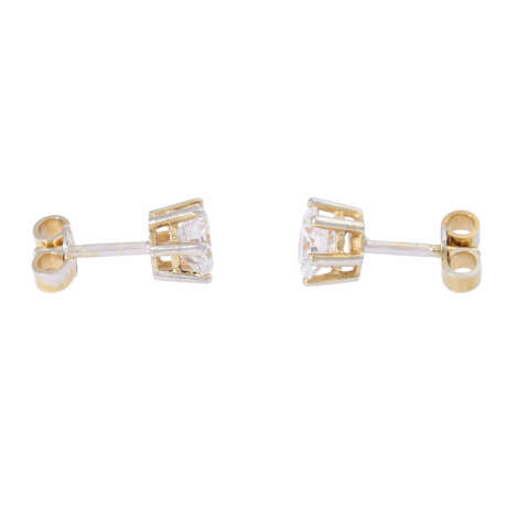 Pair of stud earrings with diamonds - Foto 2