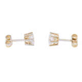 Pair of stud earrings with diamonds - Foto 2