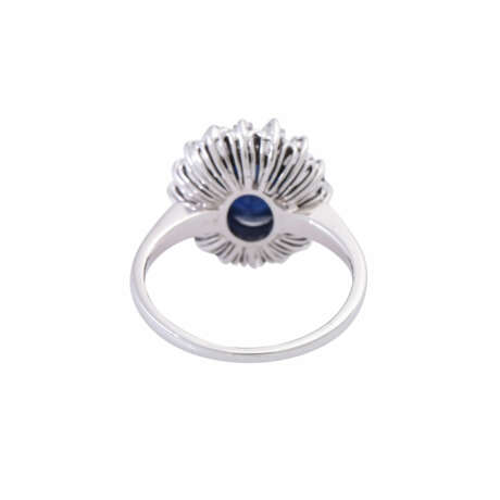 Ring with sapphire cabochon and diamonds - photo 4