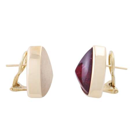 Earrings in triangle shape, one of them with rubelite cabochon, - фото 2