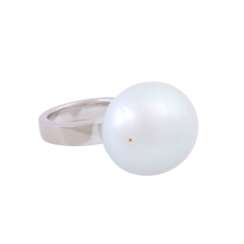 JACOBI ring with exceptionally large South Sea pearl,